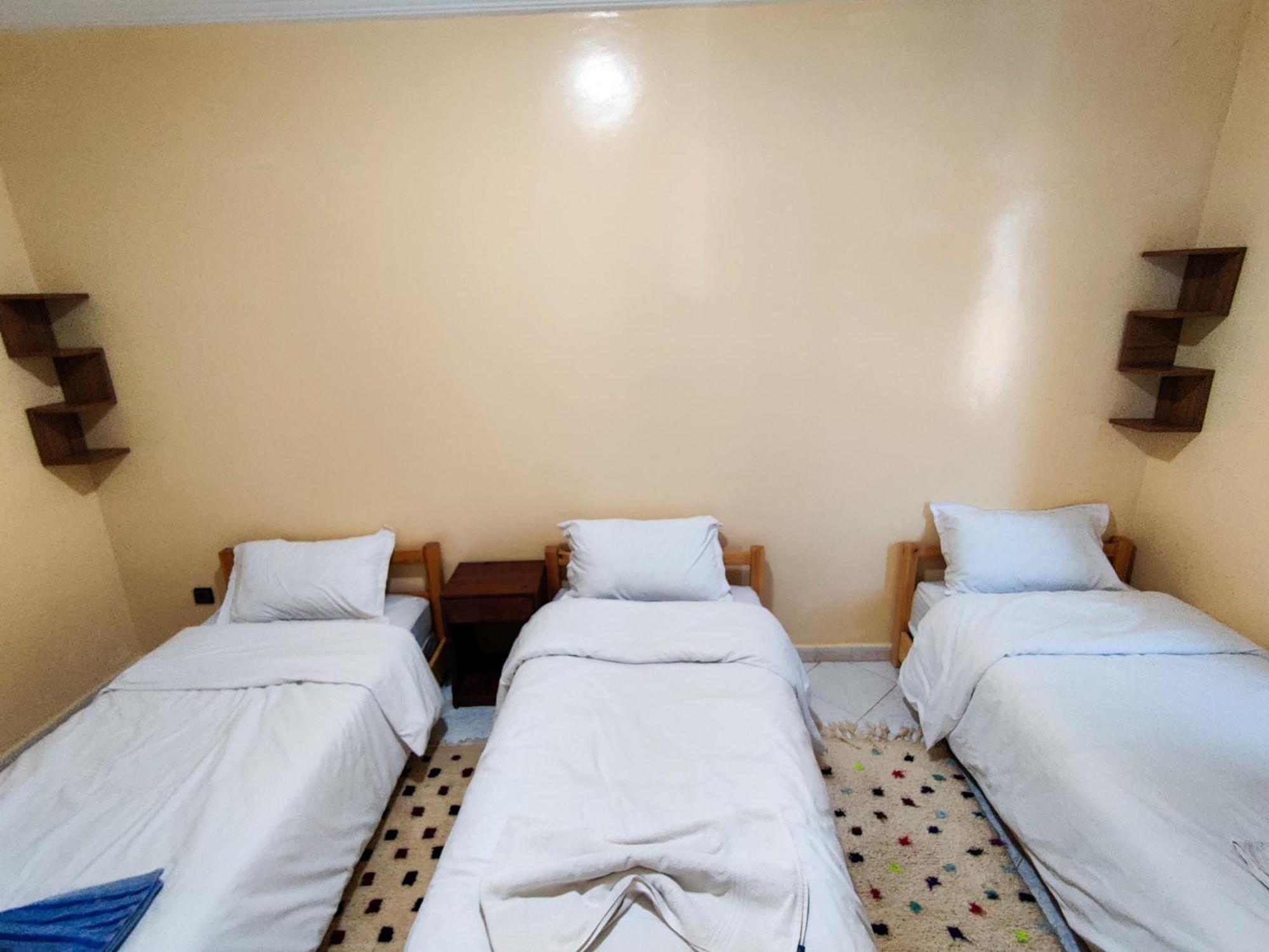 Locals Taghazout Surfcamp Hotel Eksteriør billede