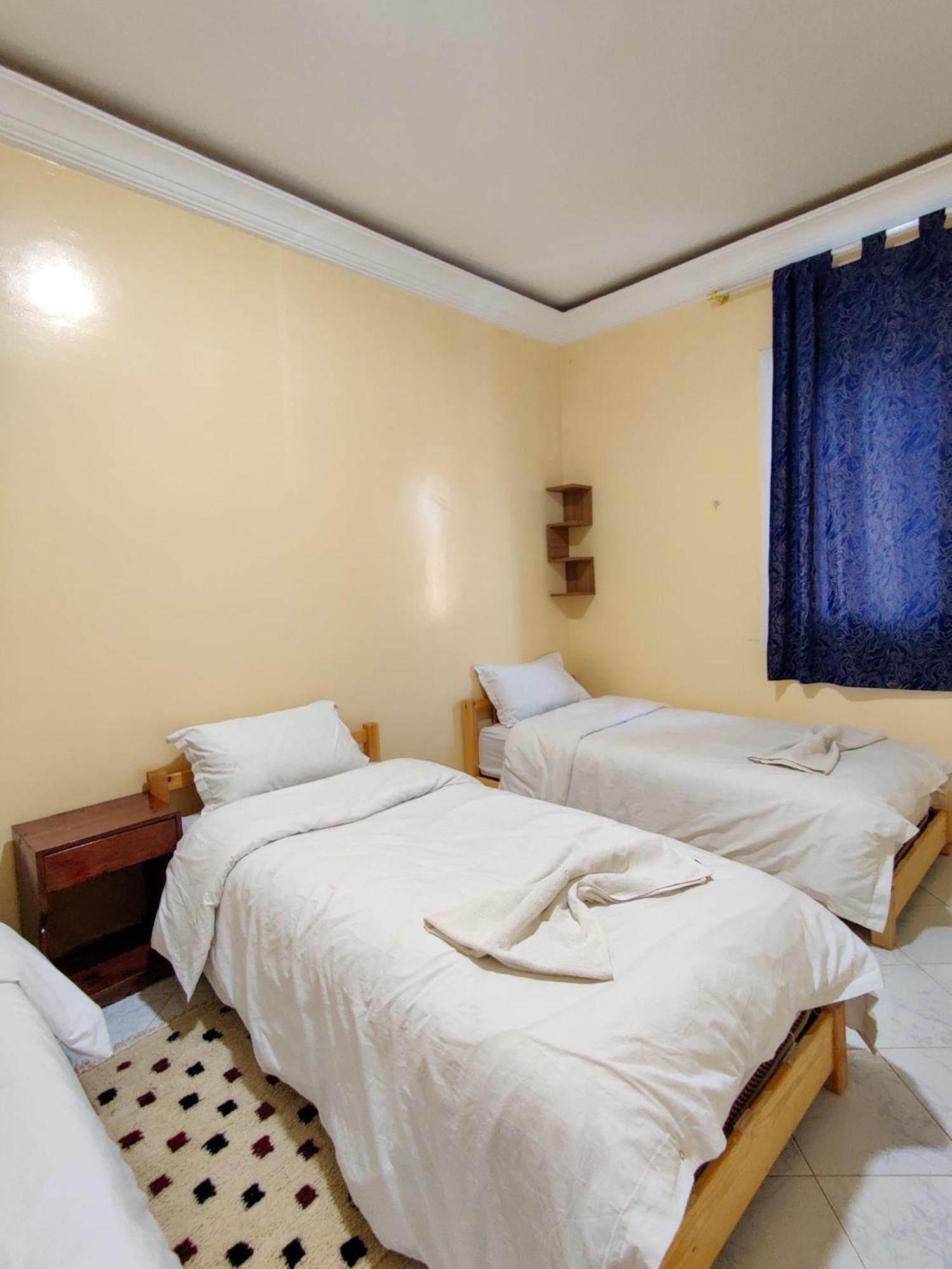 Locals Taghazout Surfcamp Hotel Eksteriør billede