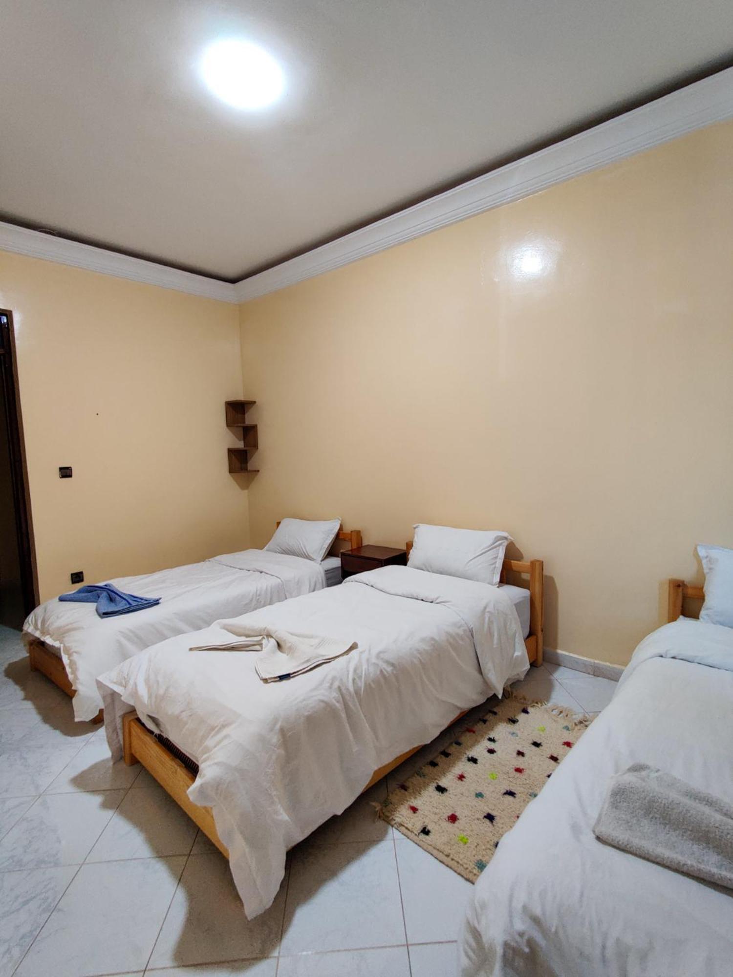 Locals Taghazout Surfcamp Hotel Eksteriør billede