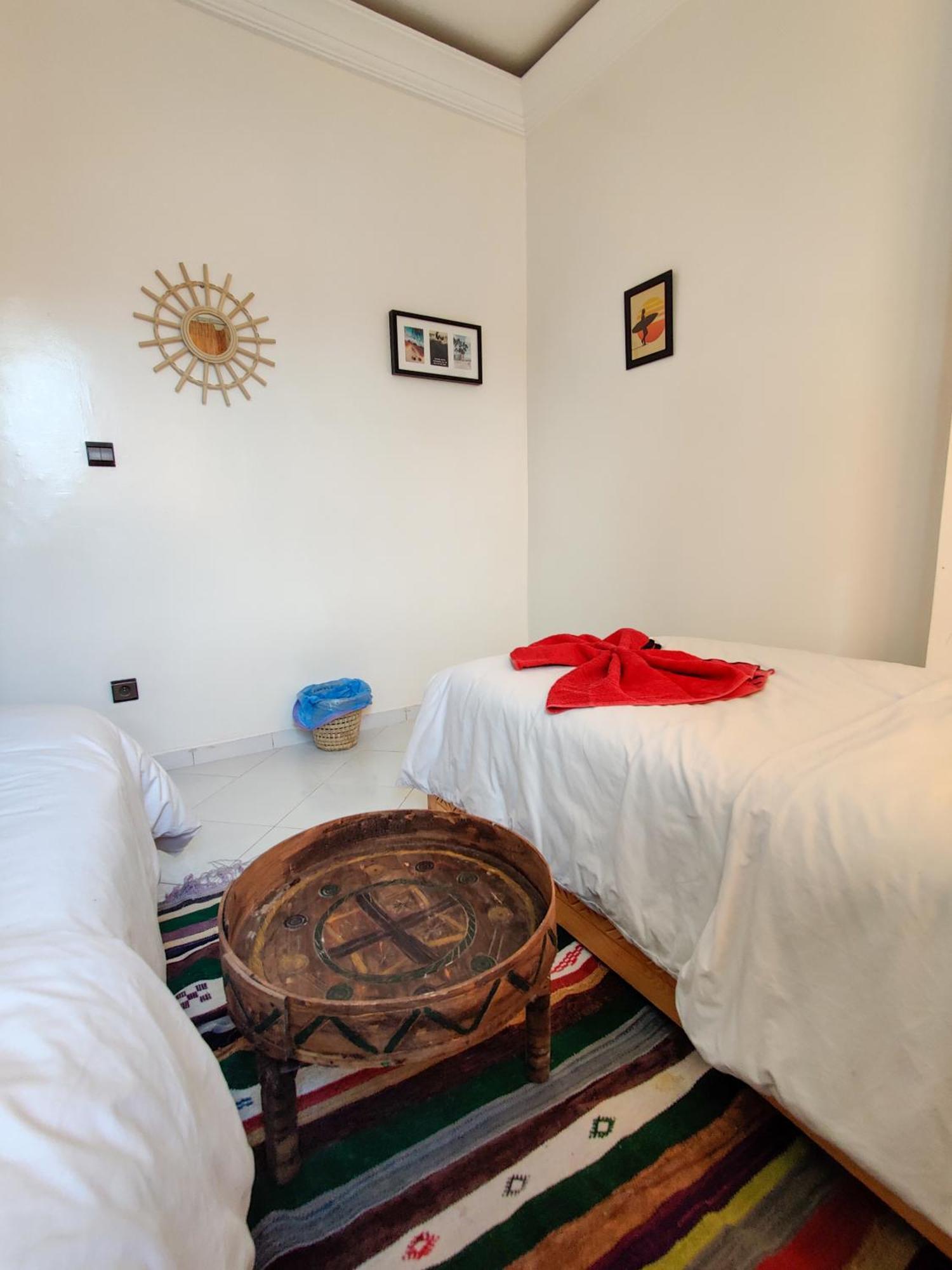 Locals Taghazout Surfcamp Hotel Eksteriør billede
